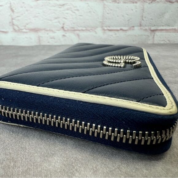 Gucci Marmont Torchon Diagonal Quilted Navy Leather Wallet - Picture 8 of 14